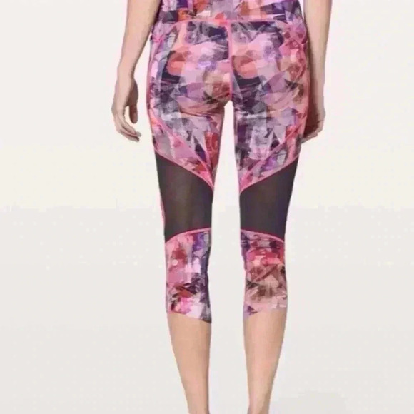 Lululemon Fast & Free 7/8 Tight II in Sun Dazed Multi Pink bra workout top 4 - Picture 4 of 8